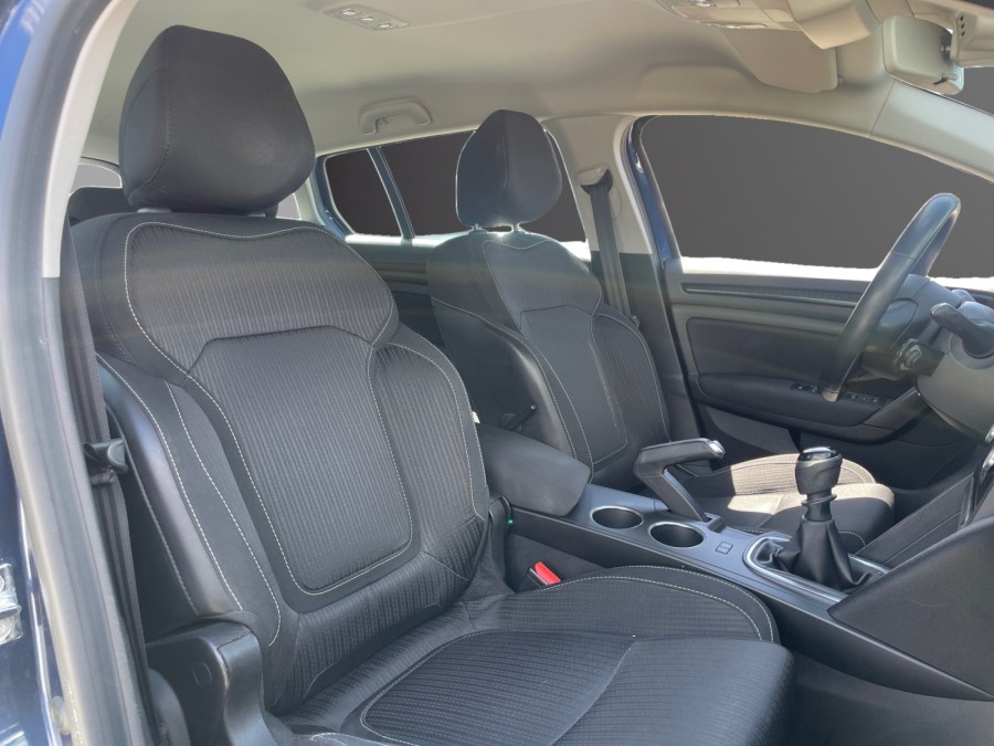 RENAULT d'occasion MEGANE IV ESTATE ESTATE 1.5 DCI 90 ch BUSINESS de