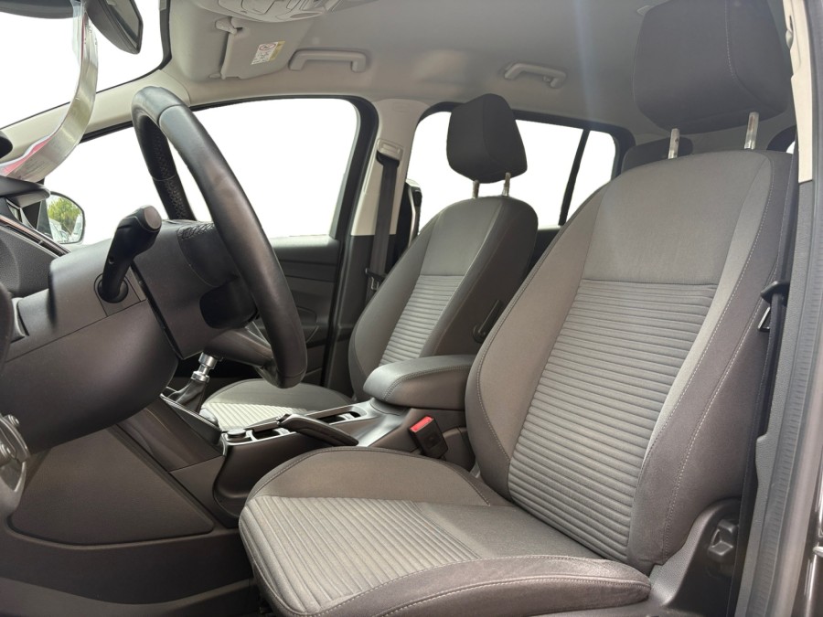 FORD d'occasion GRAND C-MAX GRAND 1000 ECOBOOST 125 BUSINESS NAV de