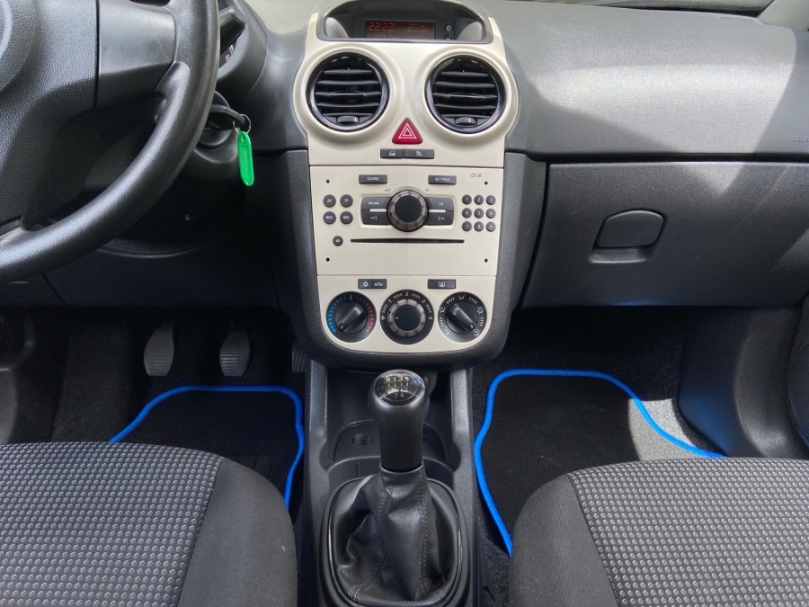 OPEL d'occasion CORSA 1.3 CDTI 75 CH COOL LINE de 2010 Brest (29)﻿