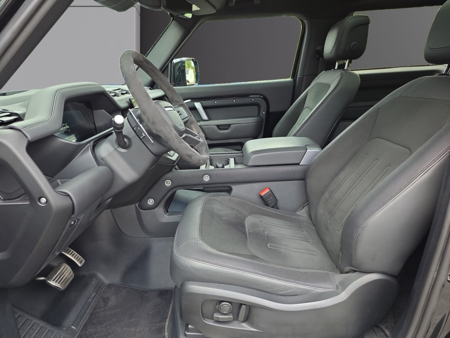 LAND ROVER d'occasion DEFENDER DEFENDER de 2025 Angers (49)﻿