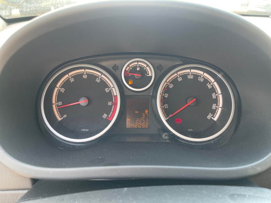 OPEL d'occasion CORSA 1.2 TWINPORT 85 GRAPHITE de 2014 Caen (14)﻿