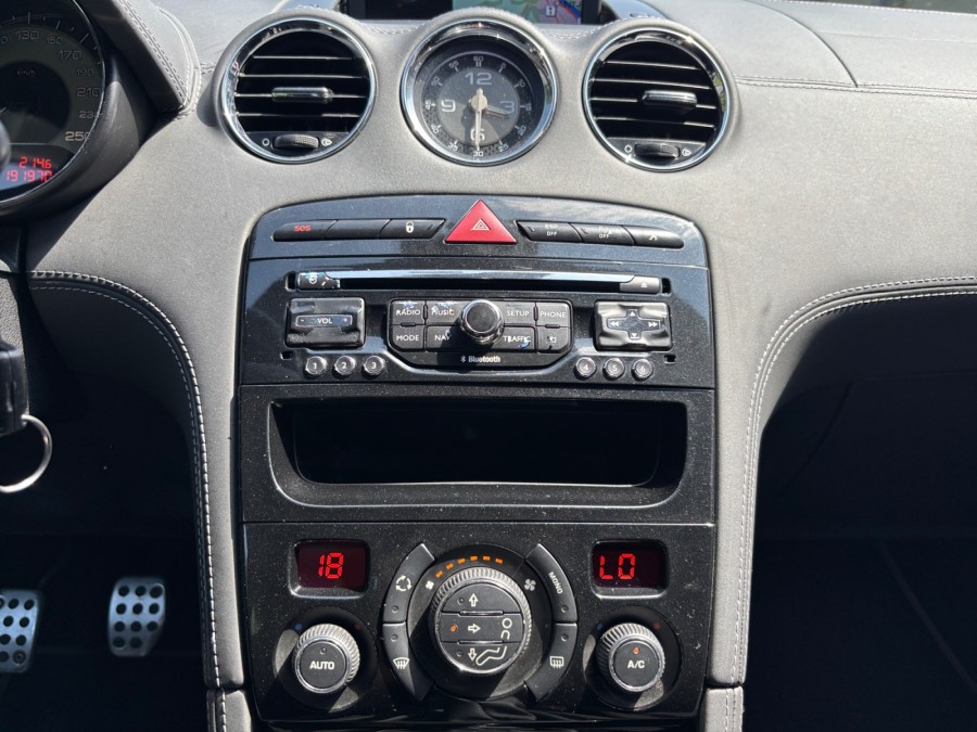 PEUGEOT d'occasion RCZ | 03.2010-12.2015 2.0 HDI 160 de 2013 Vienne
