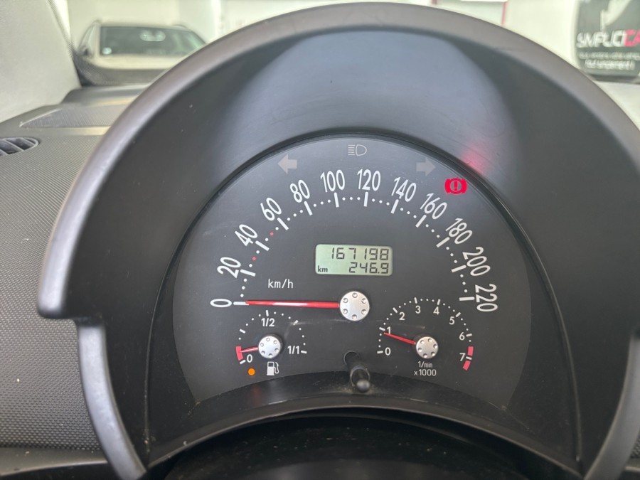 VOLKSWAGEN d'occasion NEW BEETLE DECAPOTABLE VOLKSWAGEN NEW BEETLE