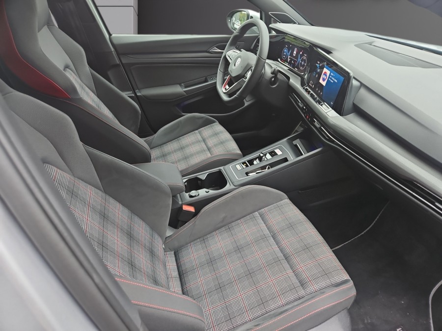 VOLKSWAGEN d'occasion GOLF VIII 2.0 TSI 245 GTI DSG de 2021 Le Puy en