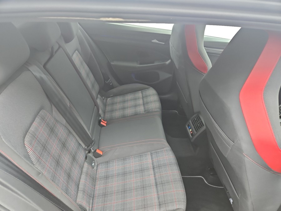 VOLKSWAGEN d'occasion GOLF VIII 2.0 TSI 245 GTI DSG de 2021 Le Puy en