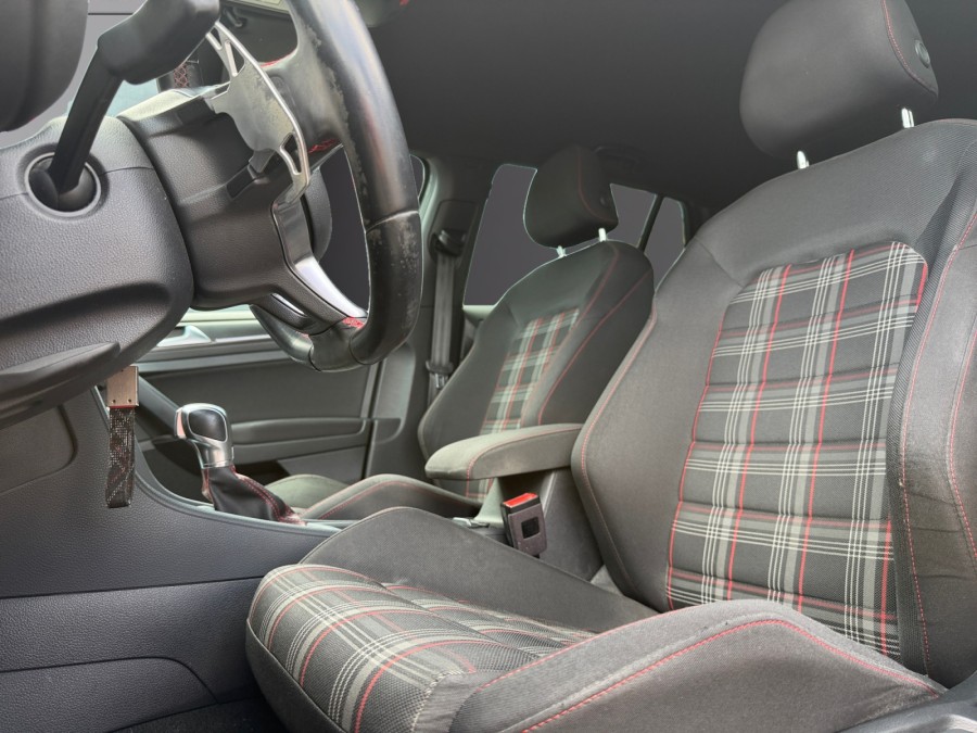VOLKSWAGEN d'occasion GOLF VII GTI PIRELLI 2.0 TFSI 245 DSG de 2019