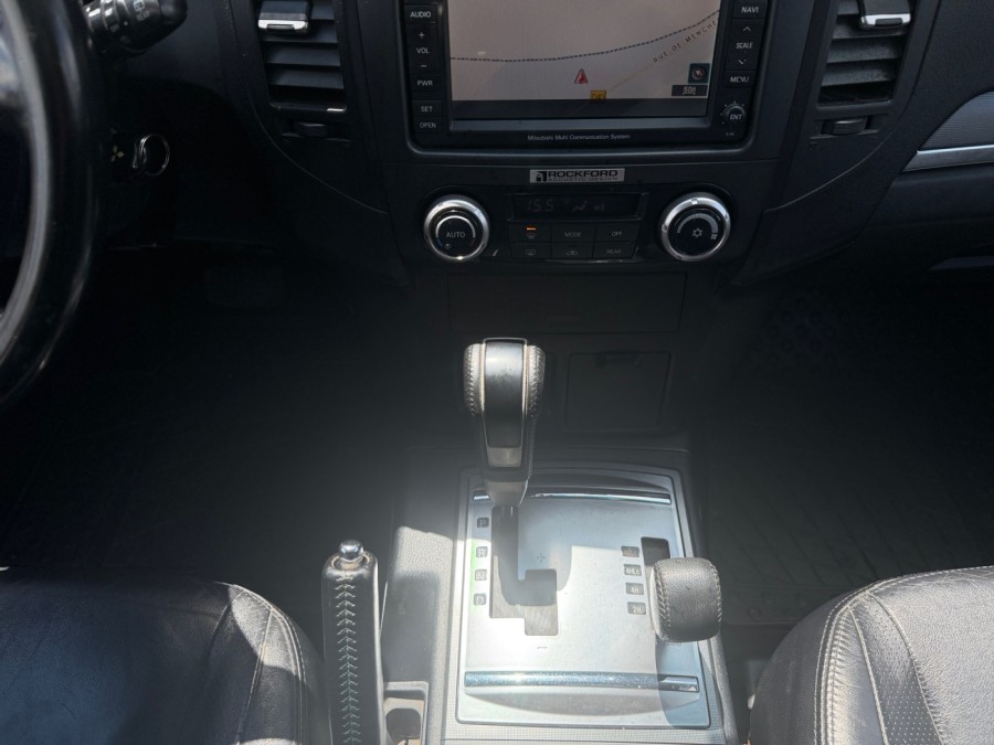 MITSUBISHI d'occasion PAJERO IV 3.2 DI-D 200 INSTYLE 30EME