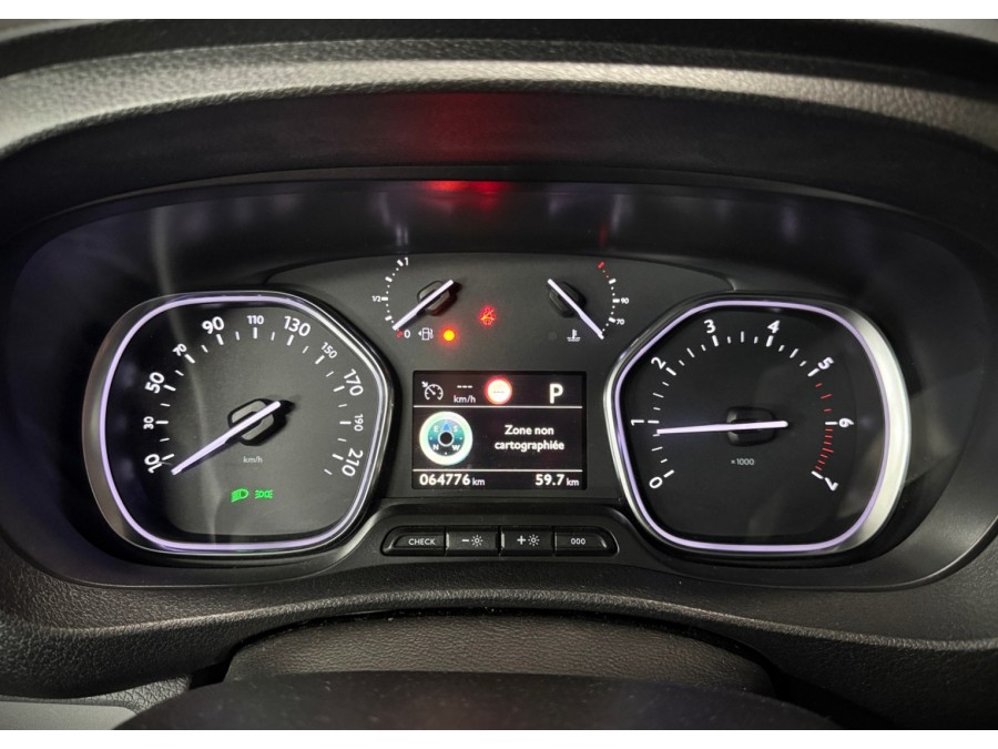 PEUGEOT d'occasion EXPERT FOURGON STANDARD 2.0 BLUE HDI 180 PREMIUM