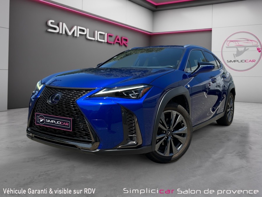 LEXUS d'occasion UX250H 250H 4WD F-SPORT de 2019 Salon de Provence