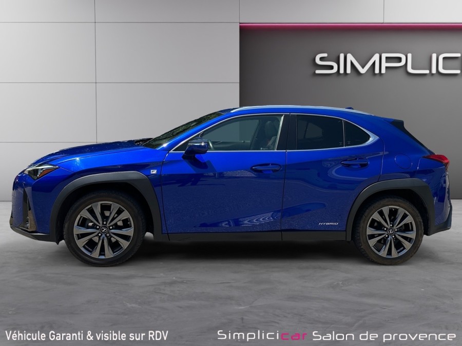 LEXUS d'occasion UX250H 250H 4WD F-SPORT de 2019 Salon de Provence