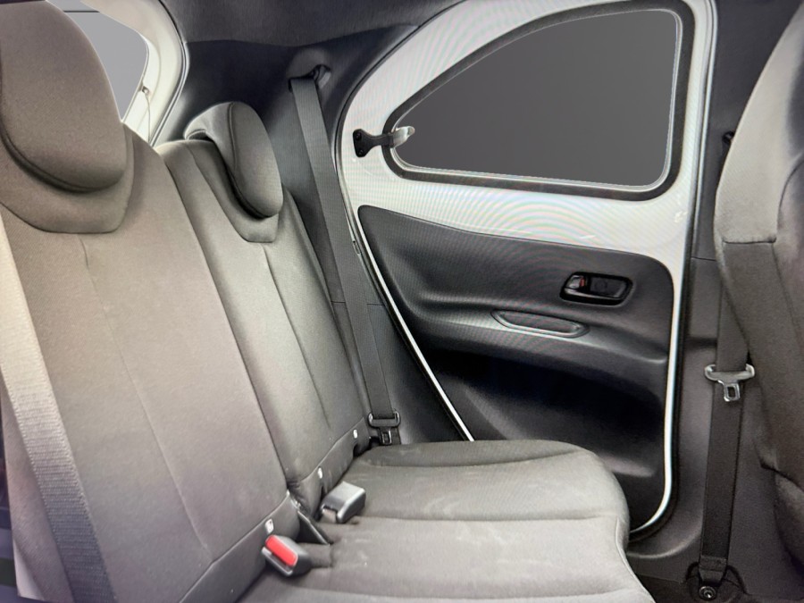 TOYOTA d'occasion AYGO Dynamic de 2025 Toulon Est (83)﻿