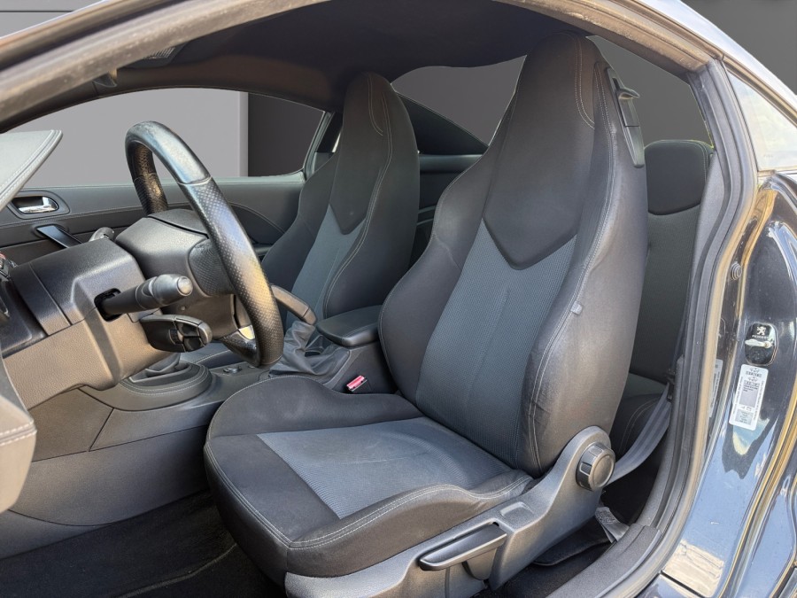 PEUGEOT d'occasion RCZ PEUGEOT RCZ 1.6 THP 156ch de 2011 Poitiers