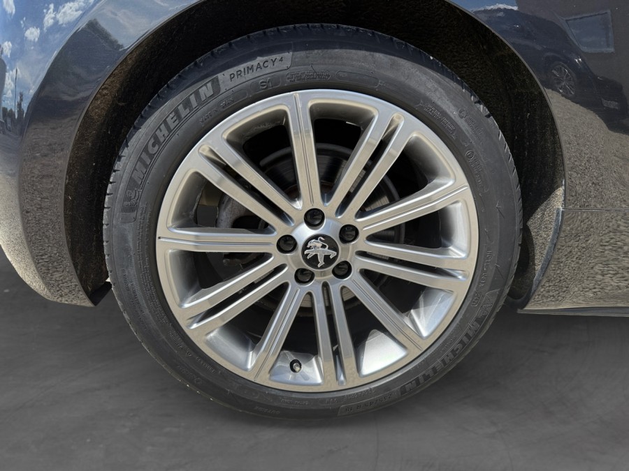 PEUGEOT d'occasion RCZ PEUGEOT RCZ 1.6 THP 156ch de 2011 Poitiers