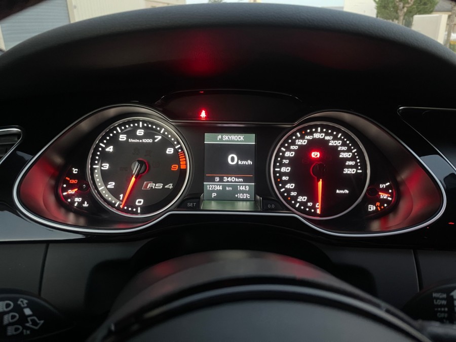 AUDI d'occasion A4 B8 AVANT AVANT V8 4.2 QUATTRO de 2012 Royan (17)﻿