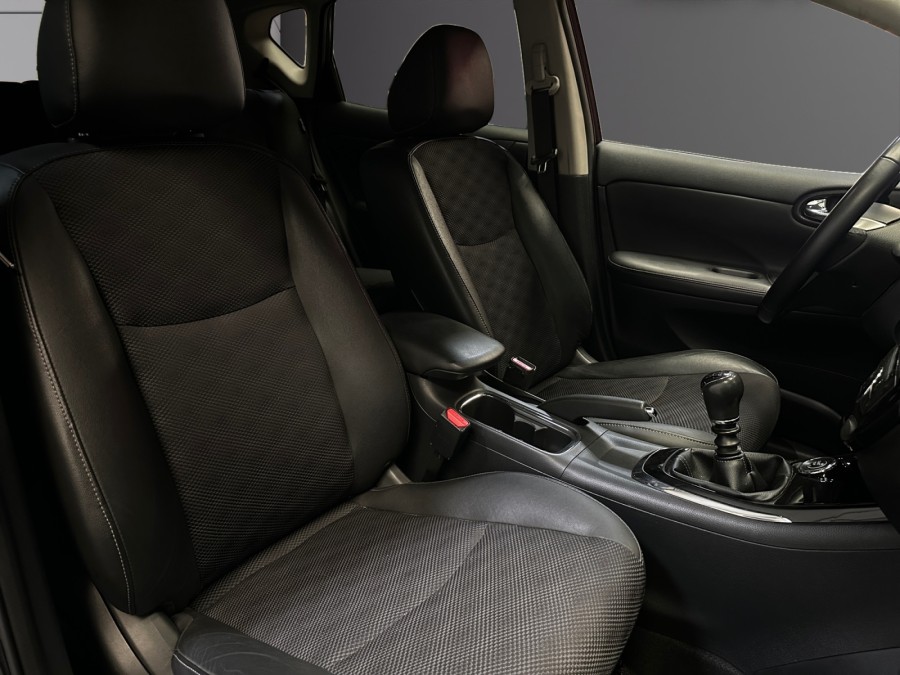 NISSAN d'occasion PULSAR BERLINE BICORPS TROIS OU CINQ PORTES 1.2