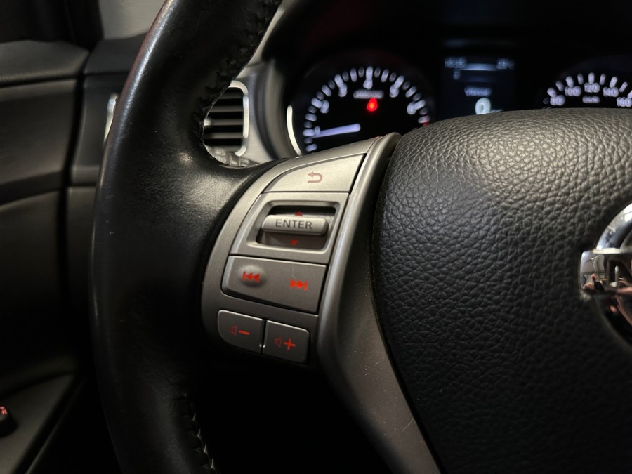 NISSAN d'occasion PULSAR BERLINE BICORPS TROIS OU CINQ PORTES 1.2