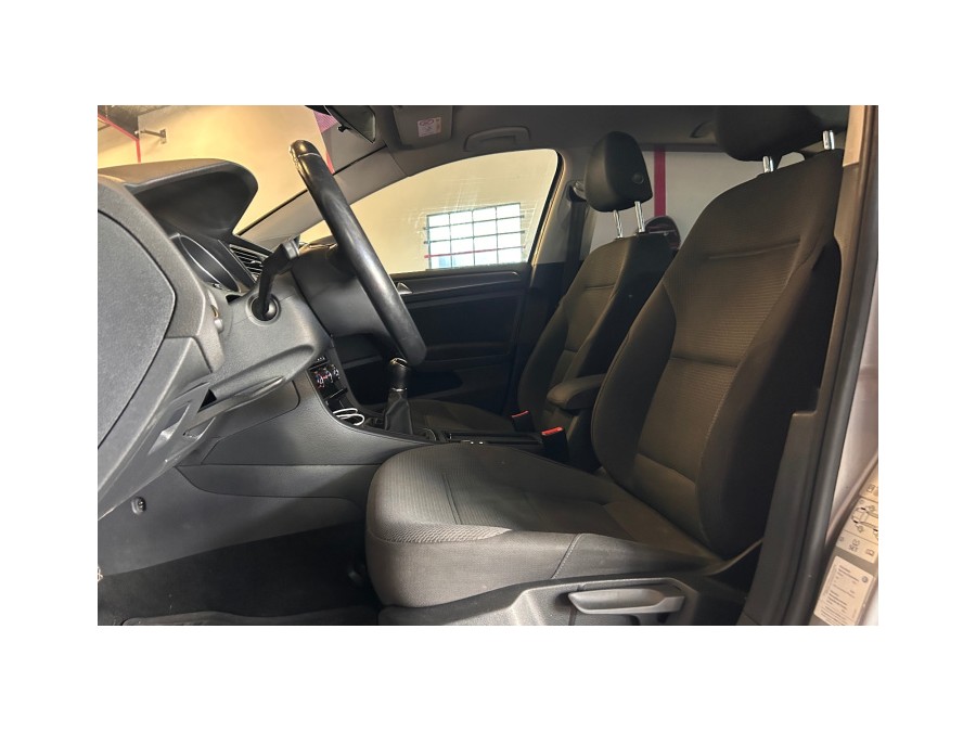 VOLKSWAGEN d'occasion GOLF 1.6 TDI 115 TRENDLINE de 2019 Aix Les