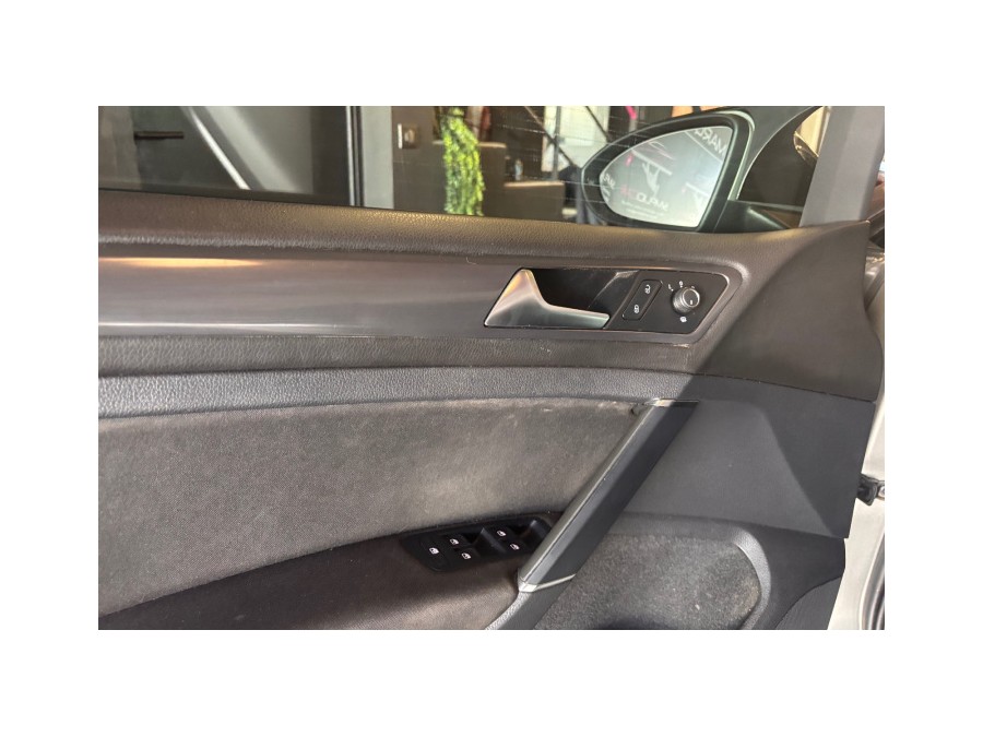 VOLKSWAGEN d'occasion GOLF 1.6 TDI 115 TRENDLINE de 2019 Aix Les