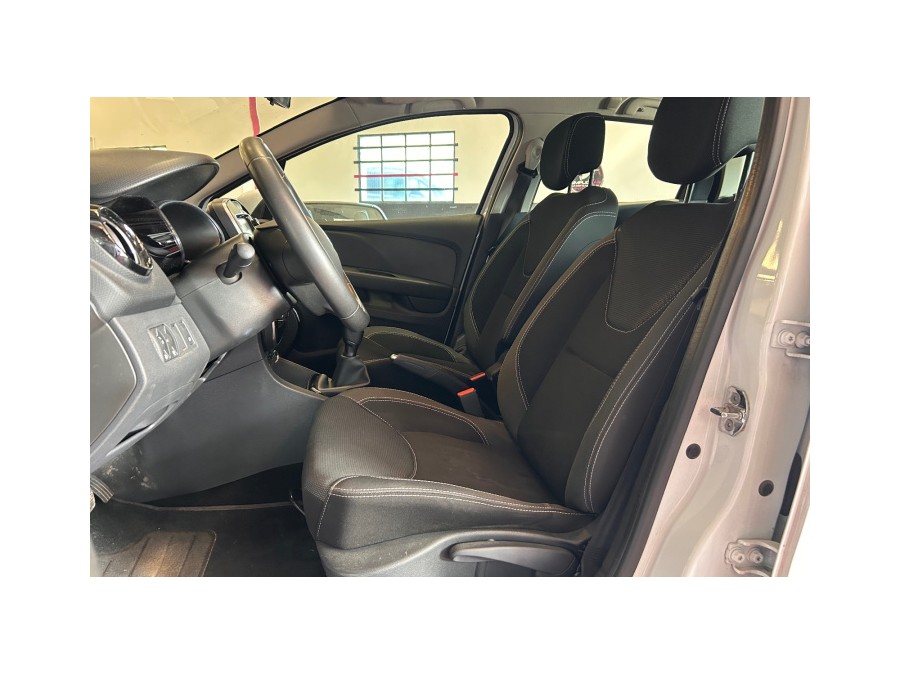 RENAULT d'occasion CLIO 1.5 DCI 90 BUSINESS de 2018 Aix Les Bains