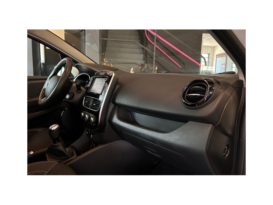 RENAULT d'occasion CLIO 1.5 DCI 90 BUSINESS de 2018 Aix Les Bains