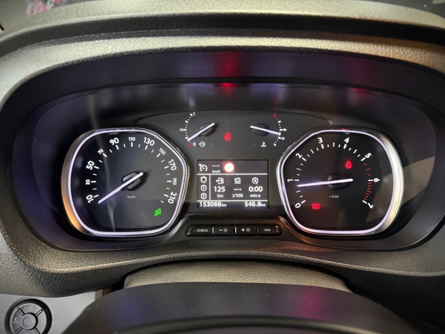 PEUGEOT d'occasion EXPERT FOURGON STANDARD 2.0 BLUE HDI 150 PREMIUM