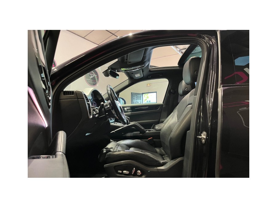 PORSCHE d'occasion CAYENNE 3.0 V6 E-HYBRID de 2018 Aix Les Bains (73)﻿