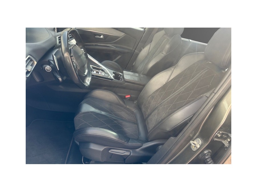 PEUGEOT d'occasion 5008 2.0 BLUE HDI 180 GT EAT de 2017 Le Raincy