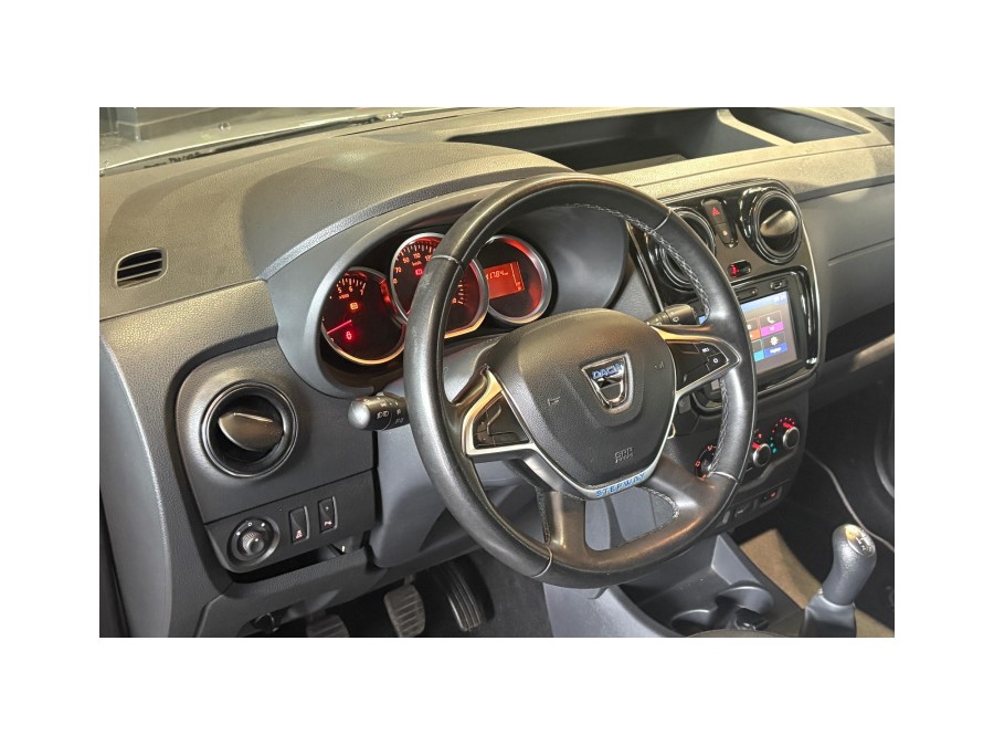 DACIA d'occasion DOKKER MONOSPACE 1.2 TCE 115CV STEPWAY de 2018 Aix