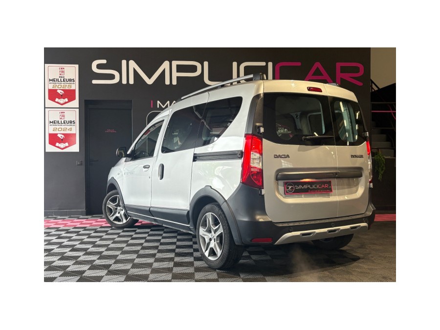 DACIA d'occasion DOKKER MONOSPACE 1.2 TCE 115CV STEPWAY de 2018 Aix