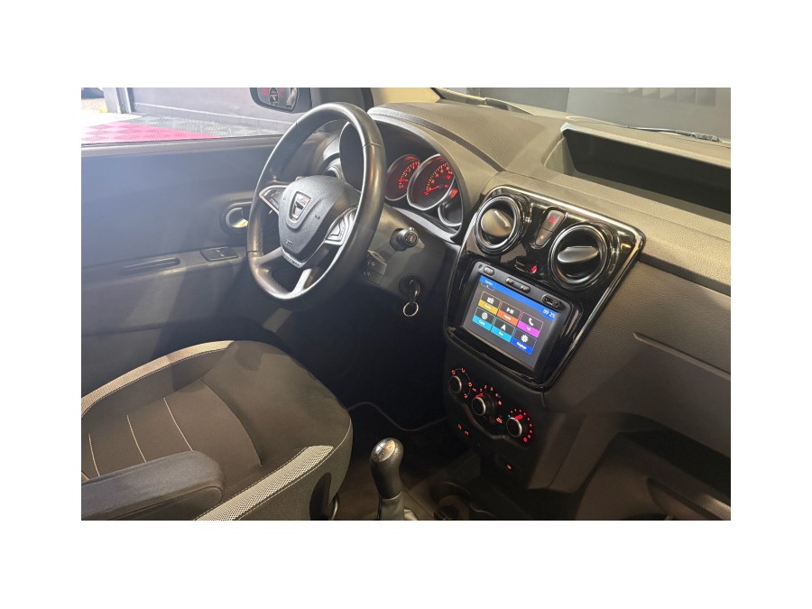 DACIA d'occasion DOKKER MONOSPACE 1.2 TCE 115CV STEPWAY de 2018 Aix