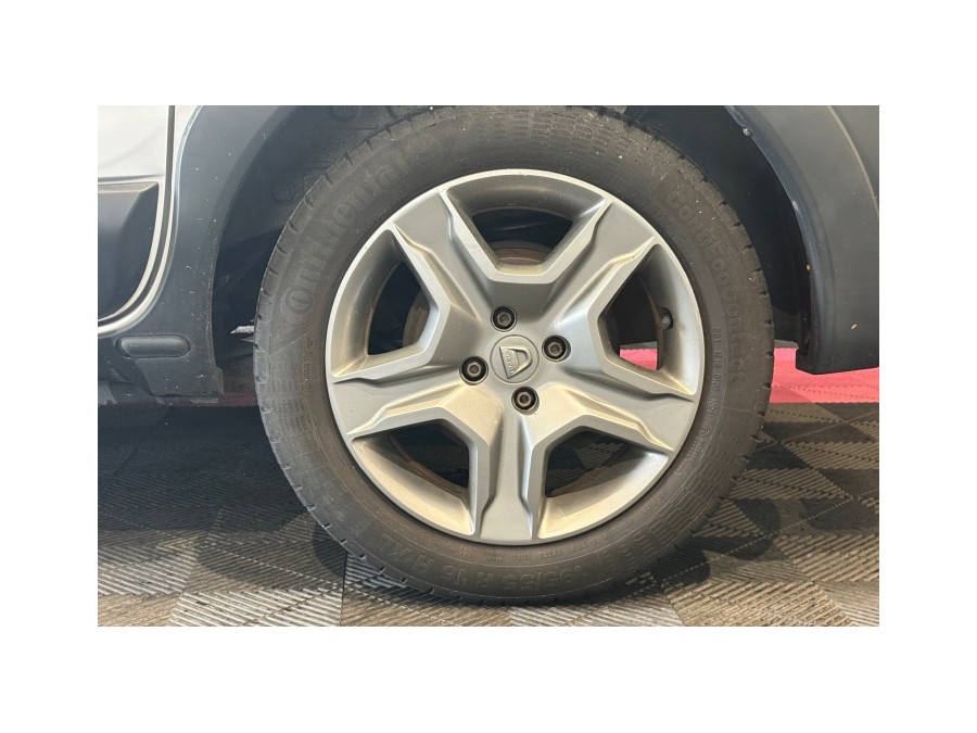 DACIA d'occasion DOKKER MONOSPACE 1.2 TCE 115CV STEPWAY de 2018 Aix