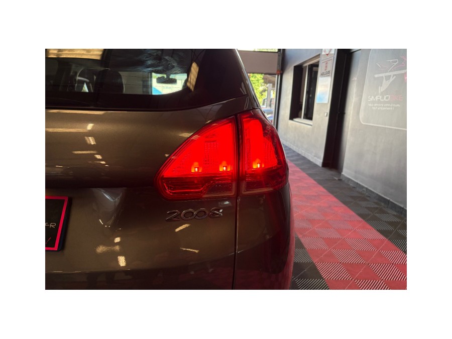PEUGEOT d'occasion 2008 I 2008 1.6 BlueHDi 100ch S&S BVM5 Urban Cross