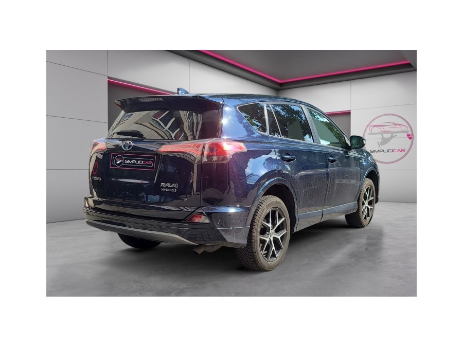 TOYOTA d'occasion RAV4 HYBRIDE 2WD DESIGN BUSINESS de 2017 Montreuil