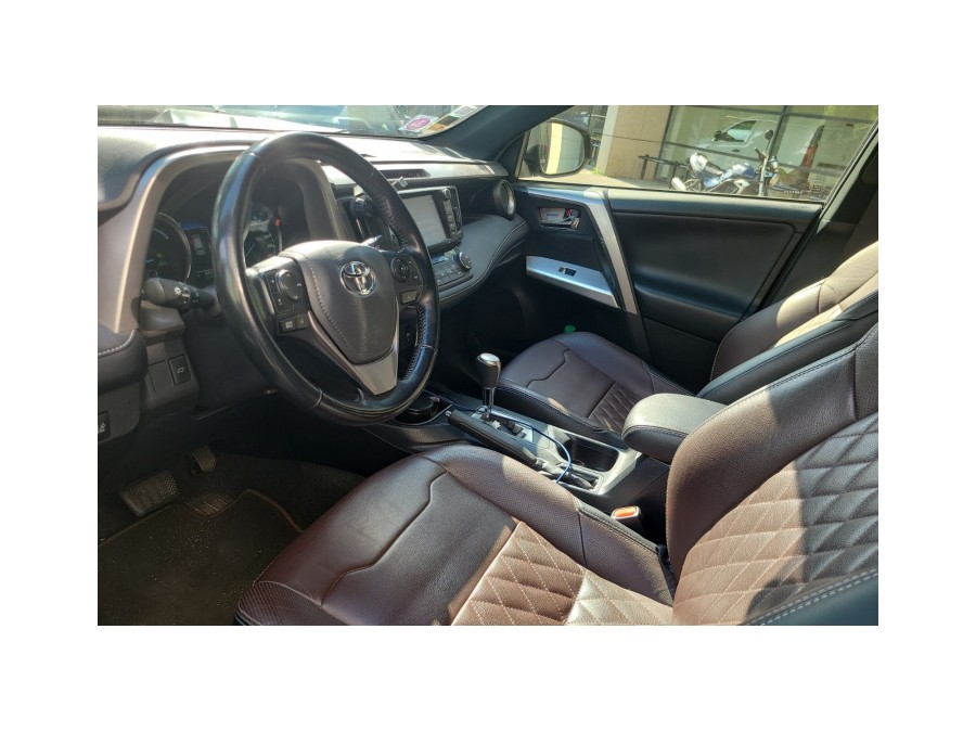 TOYOTA d'occasion RAV4 HYBRIDE 2WD DESIGN BUSINESS de 2017 Montreuil