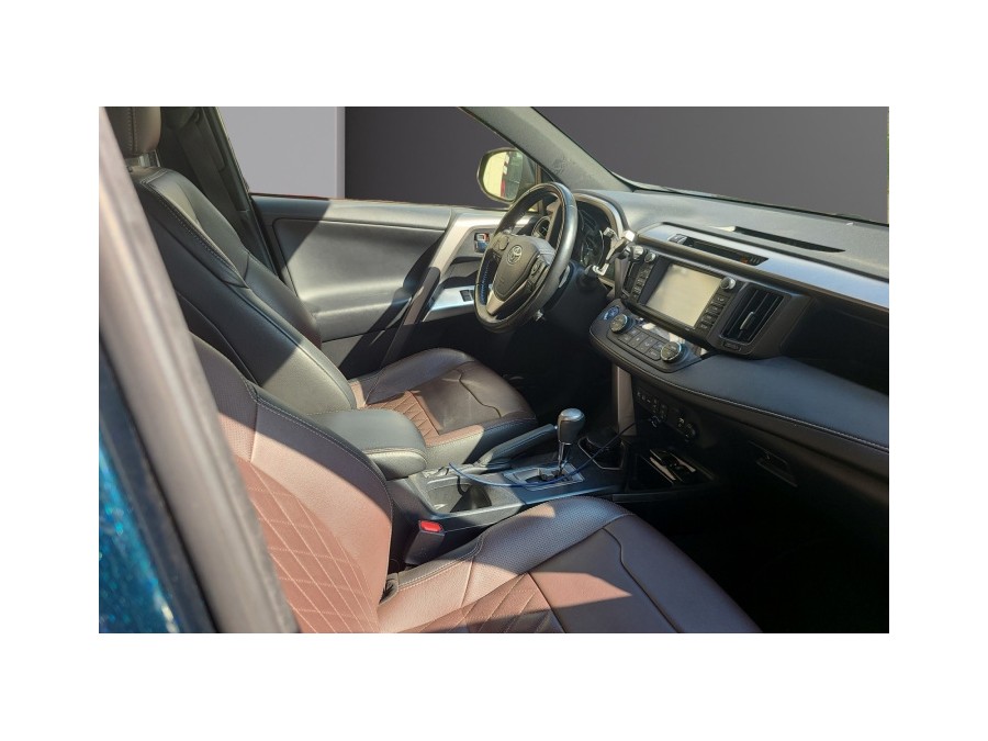 TOYOTA d'occasion RAV4 HYBRIDE 2WD DESIGN BUSINESS de 2017 Montreuil