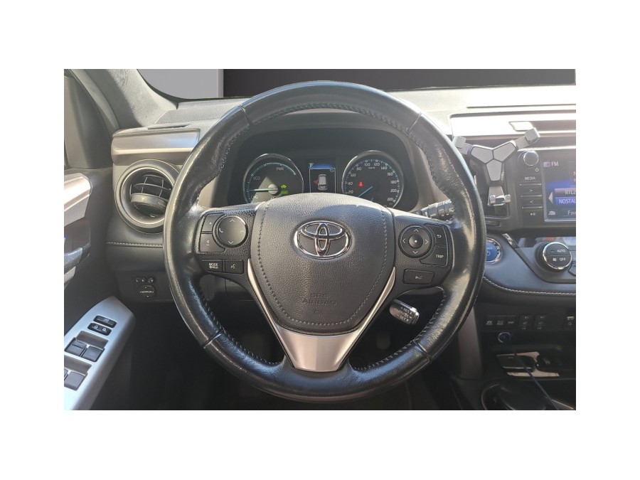 TOYOTA d'occasion RAV4 HYBRIDE 2WD DESIGN BUSINESS de 2017 Montreuil