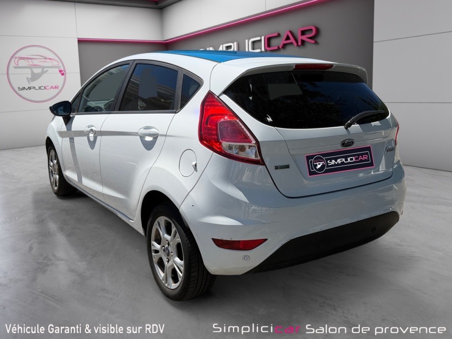 FORD d'occasion FIESTA VI 1000 ECOBOOST 100 POWERSHIFT de 2017 Salon