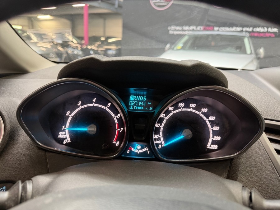 FORD d'occasion FIESTA VI 1000 ECOBOOST 100 POWERSHIFT de 2017 Salon