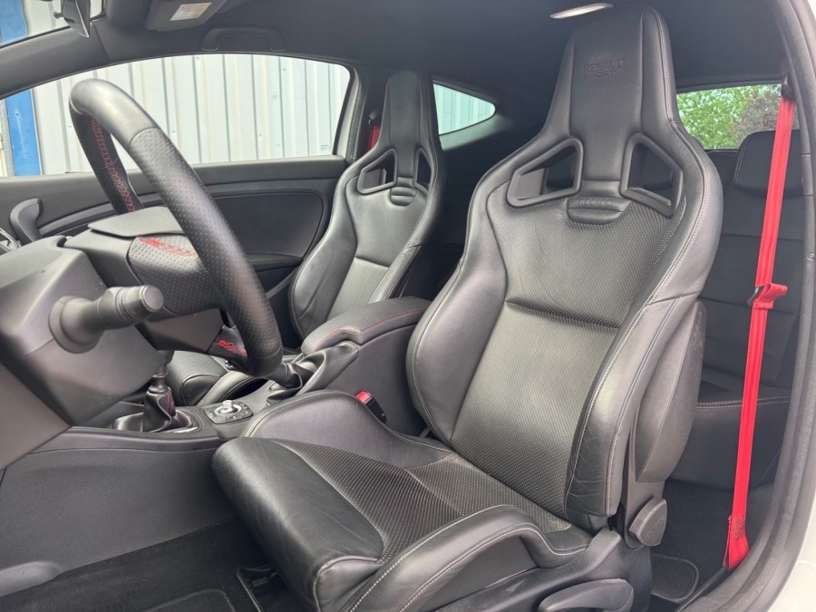 RENAULT d'occasion MEGANE 2.0 16V RS 275 Châssis CUP de 2016 Troyes