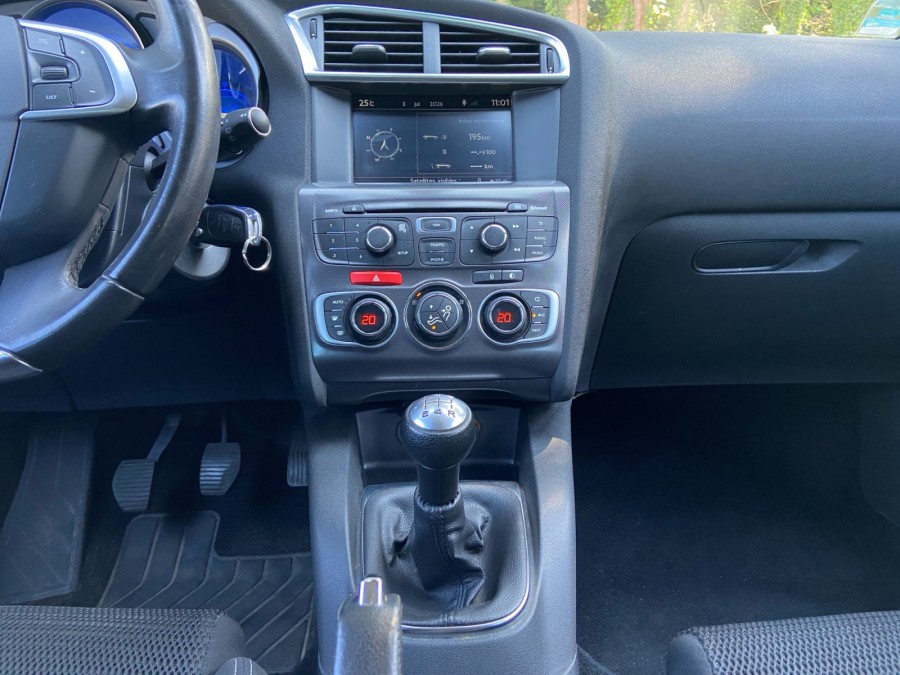 CITROEN d'occasion C4 II 1.6 HDI 90 EXCLUSIVE de 2013 Brest (29)﻿