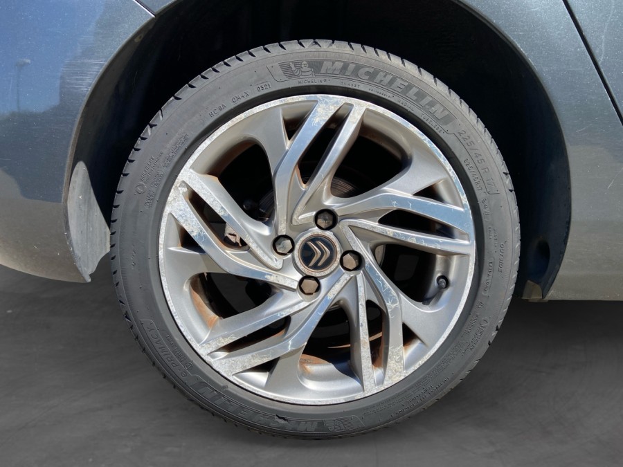 CITROEN d'occasion C4 II 1.6 HDI 90 EXCLUSIVE de 2013 Brest (29)﻿