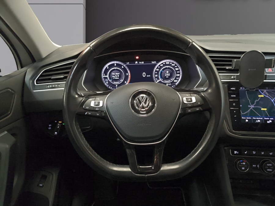 VOLKSWAGEN d'occasion TIGUAN 2.0 TDI 190 4MOTION Carat R-Line de 2017