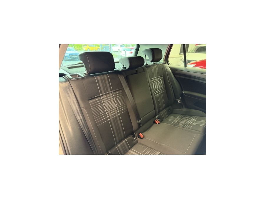 VOLKSWAGEN d'occasion GOLF 1.6 TDI 105 LOUNGE de 2015 Villebon Sur