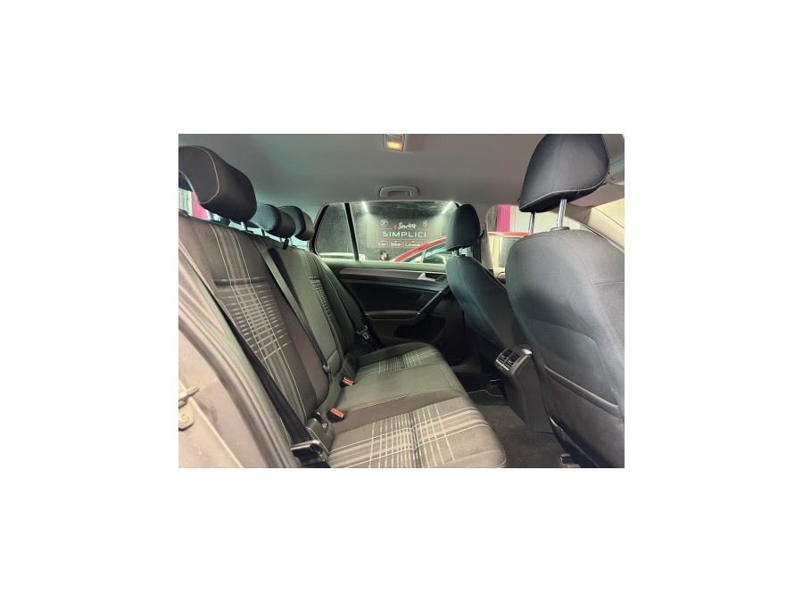 VOLKSWAGEN d'occasion GOLF 1.6 TDI 105 LOUNGE de 2015 Villebon Sur