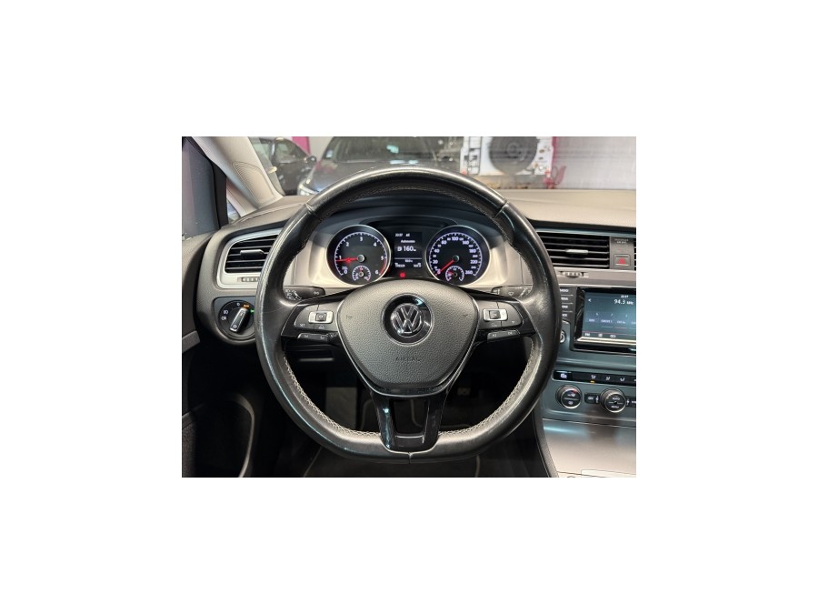 VOLKSWAGEN d'occasion GOLF 1.6 TDI 105 LOUNGE de 2015 Villebon Sur