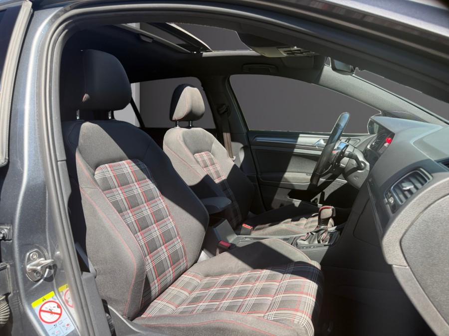 VOLKSWAGEN d'occasion GOLF VII GTI de 2019 Lyon Nord (69)﻿