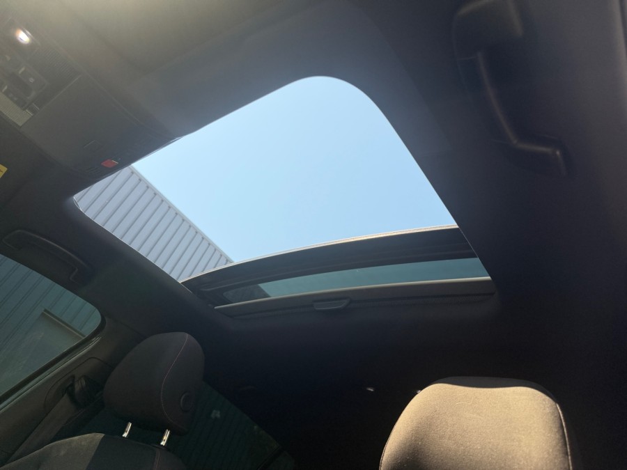 VOLKSWAGEN d'occasion GOLF VII GTI de 2019 Lyon Nord (69)﻿