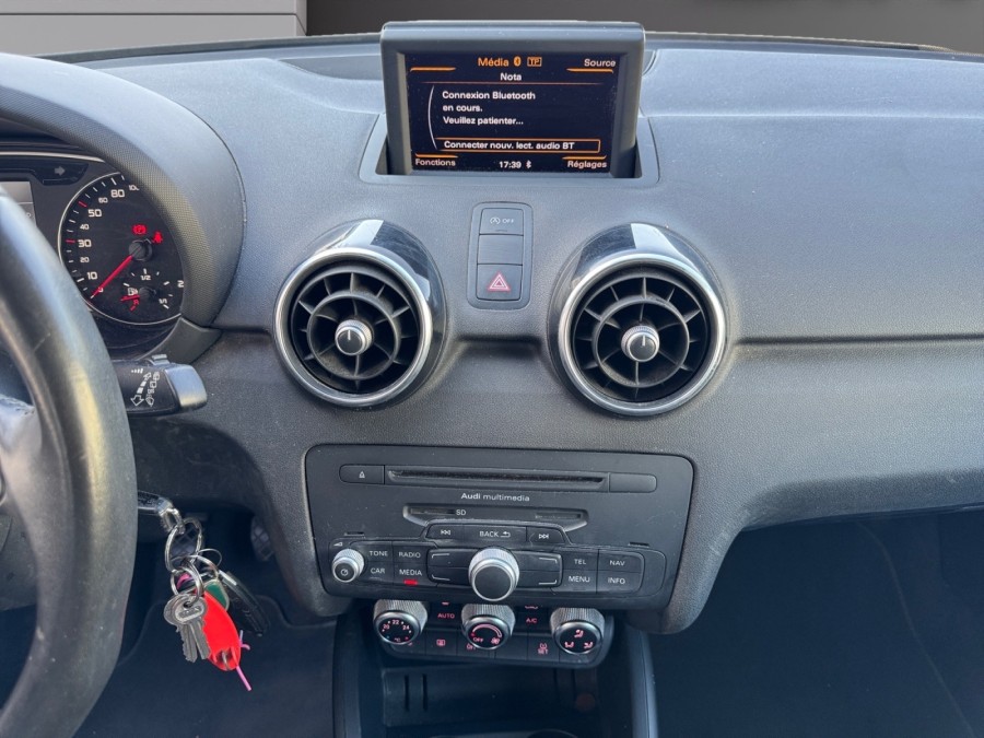 AUDI d'occasion A1 SPORTBACK SB 1.4 TFSI 122 AMBIENTE de 2013 La