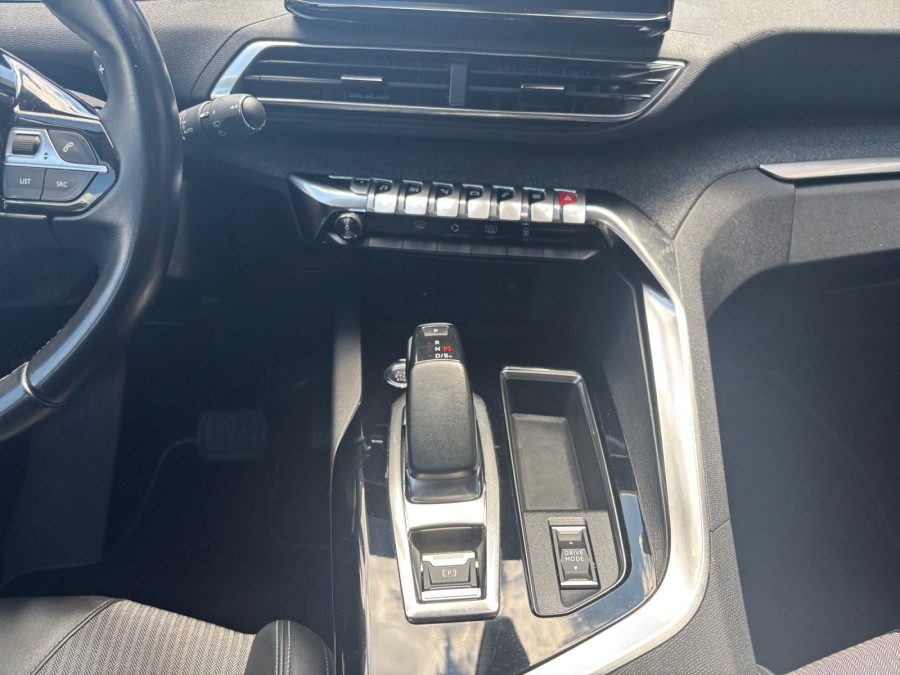PEUGEOT d'occasion 3008 II SUV HYBRID 225 GT E-EAT PH2 de 2021
