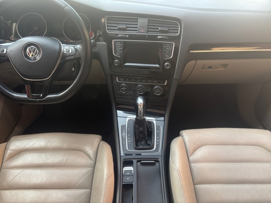 VOLKSWAGEN d'occasion GOLF VII 2.0 TDI 150 LOUNGE DSG de 2013 Méry